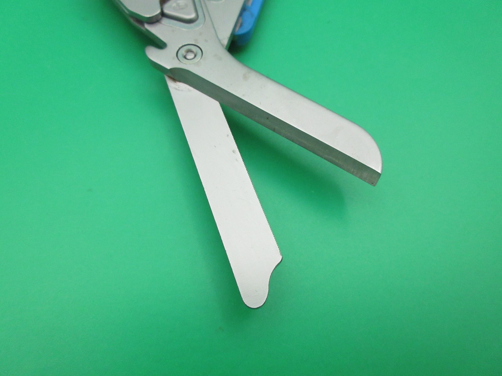 Leatherman Raptor Rescue Emergency Shears Tool Hook w/ Sheath USA Blue Black