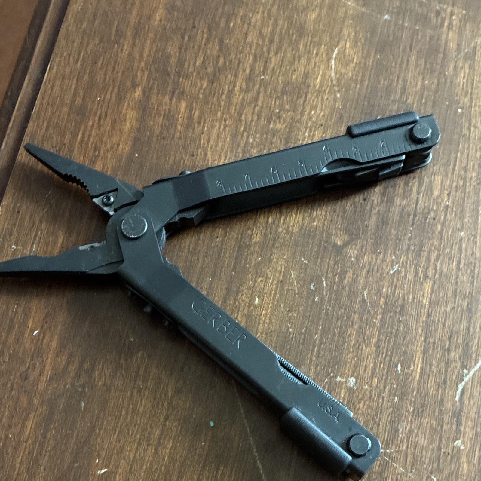 Gerber MP600 Black Multi-Tool Pliers Knife Wire Cutter Ruler 2.25in Blade