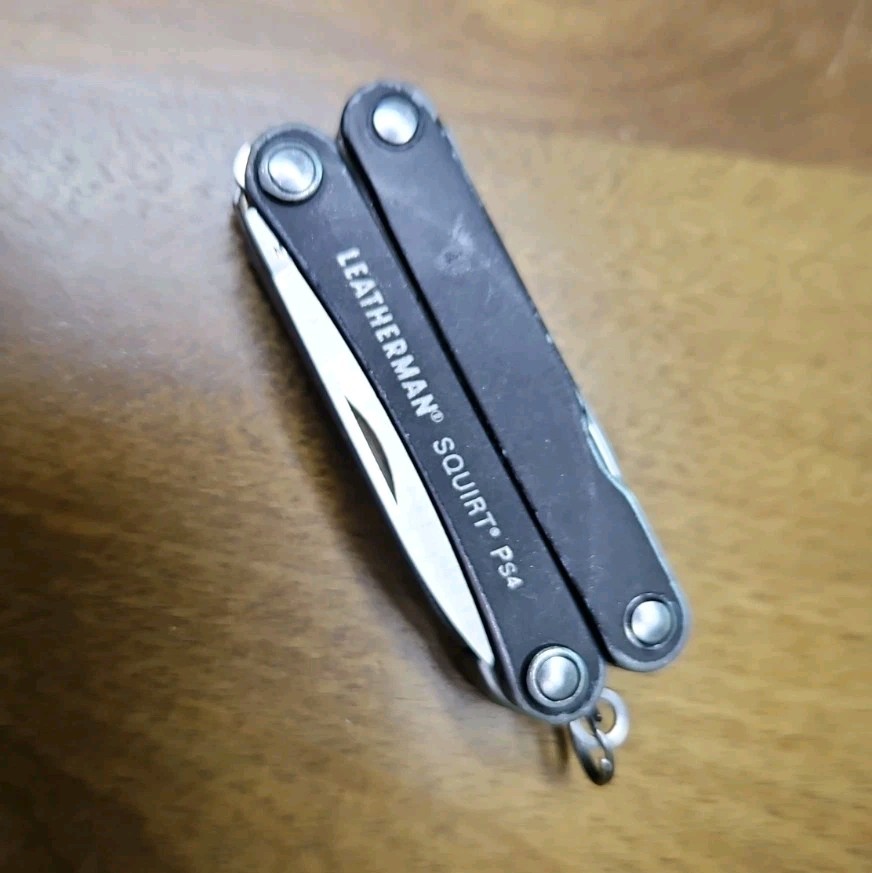 Leatherman Squirt Ps4 Black Keychain Folding Multi Tool Knife EDC