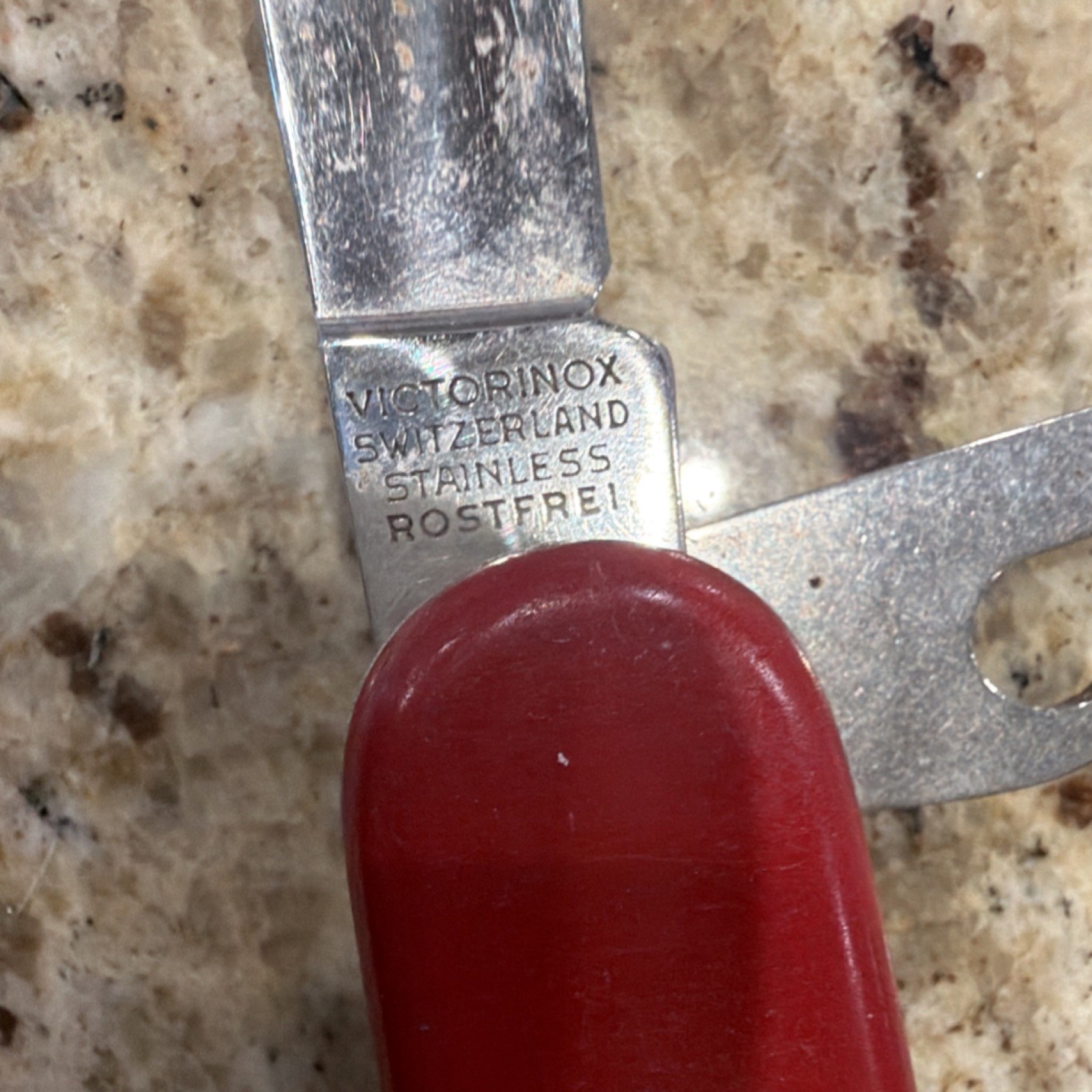 Victorinox Multi-Tool Red Stainless Steel Knife Opener Can Corkscrew Screwdriver