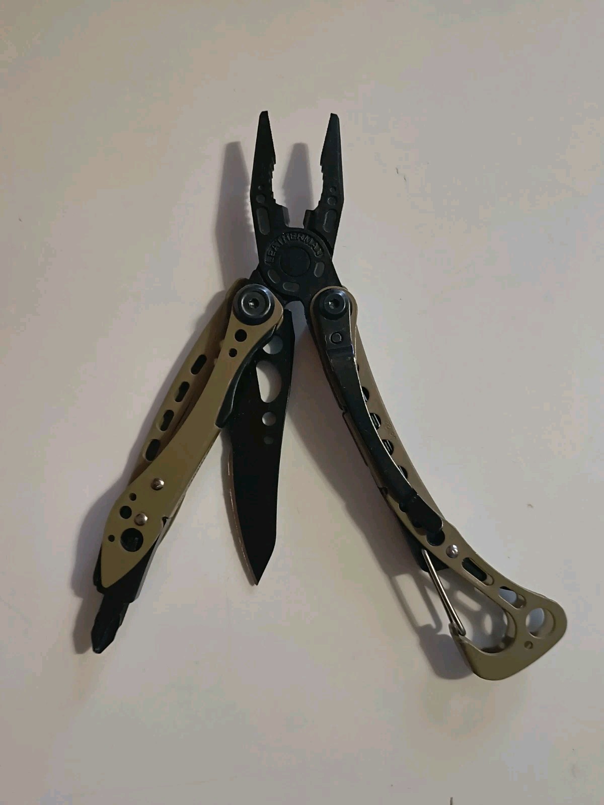 Leatherman Skeletool Coyote Tan multi tool Discontinued