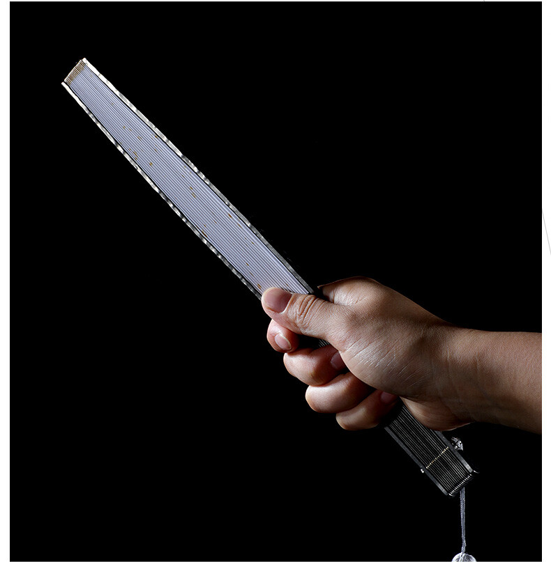 Titanium Alloy Folding Fan Outdoor Tactical 9-inch Metal Kung Fu Fan Tai Chi Fan