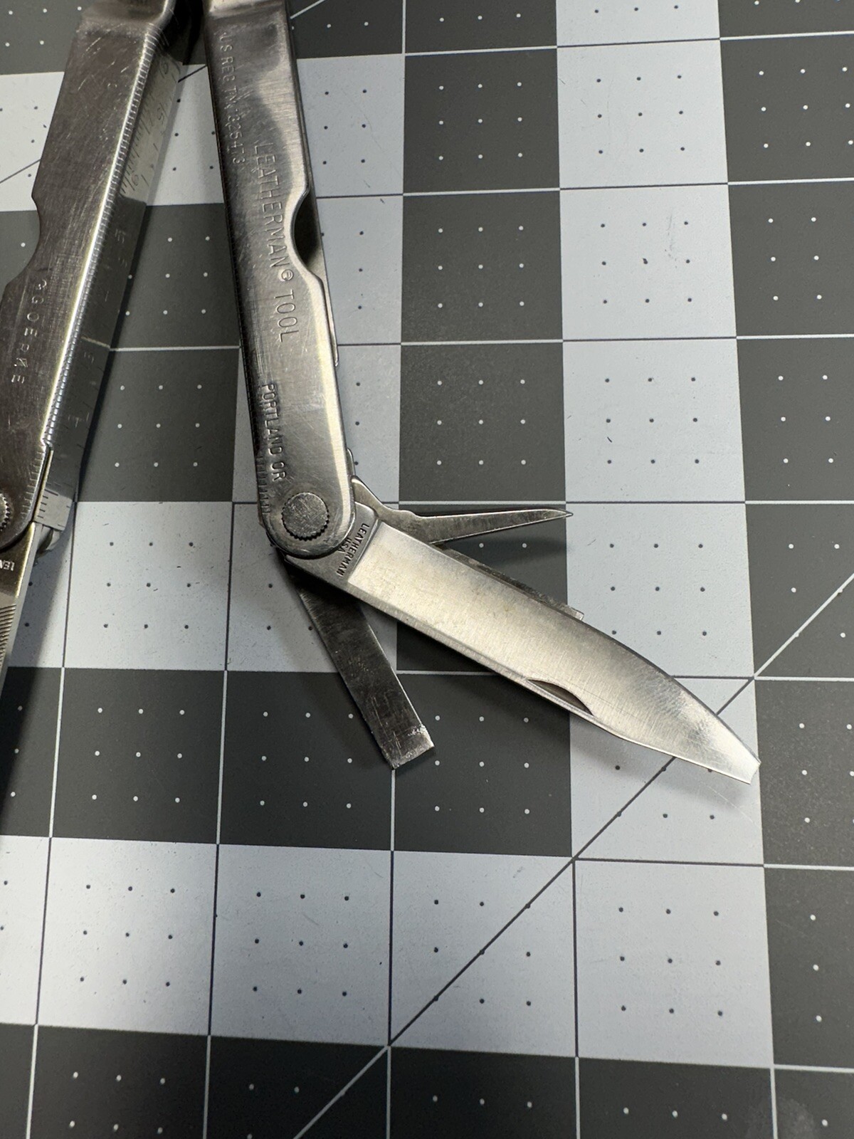 Leatherman PST POCKET SURVIVAL TOOL – Vintage – Lot Of 2 – FLAW See Photos 6866