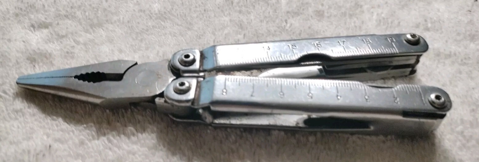 Craftsman Made In USA 45201 Multi-Tool Pliers Screwdrivers w/Sheath