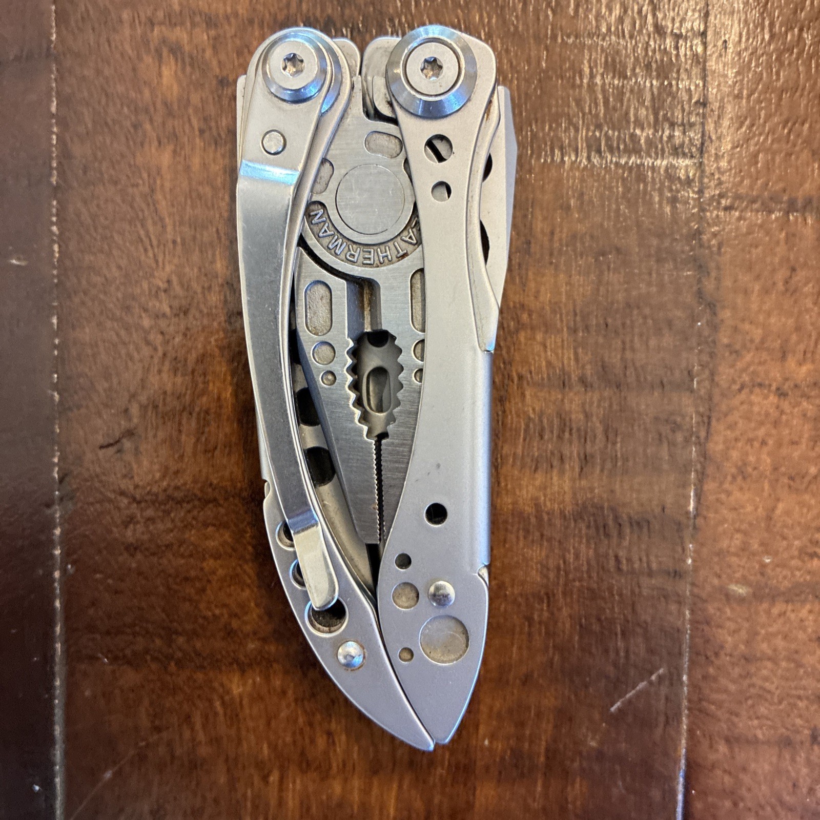 Leatherman Freestyle Multi-Tool – Discontinued – Excellent