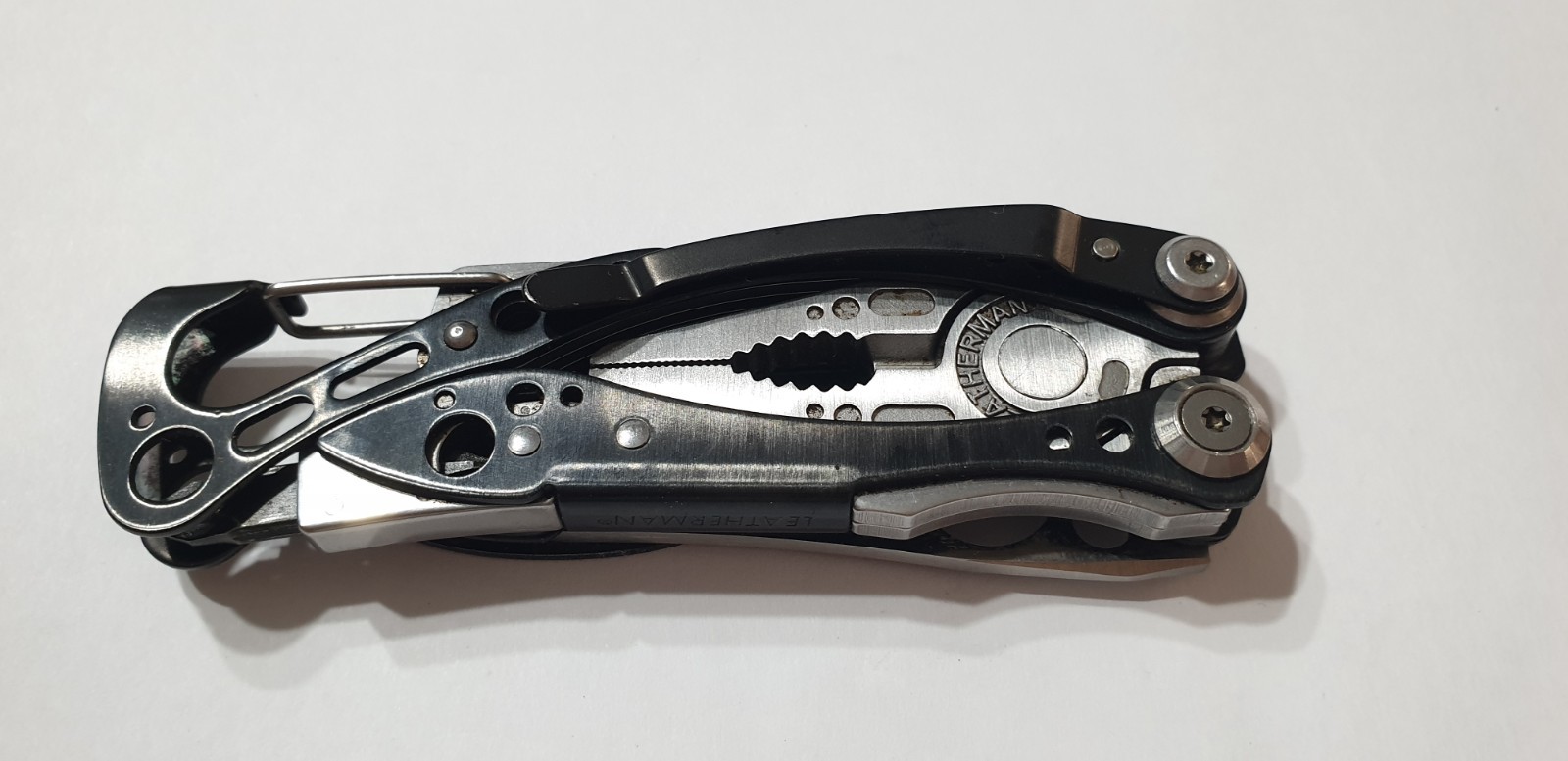 🔥 Leatherman Skeletool CX Carbon Fiber Rare Retired Used Multi Tool Collectable