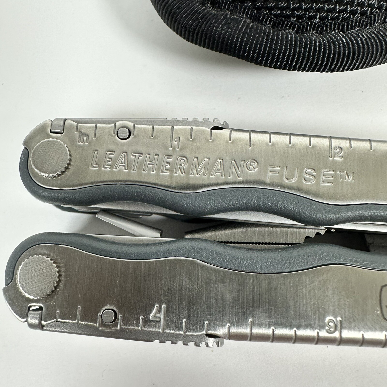 Leatherman Fuse John Deere Edition Multi Tool w/ CARRYING SHEATH, Retired 2004