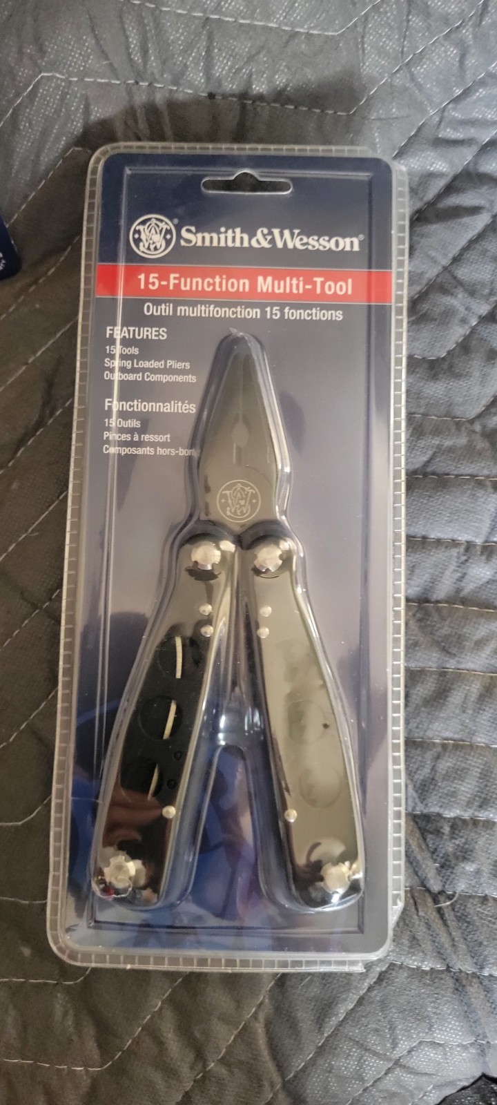 Smith & Wesson 15-Function Multi-Tool Spring Loaded Pliers Knife Silver