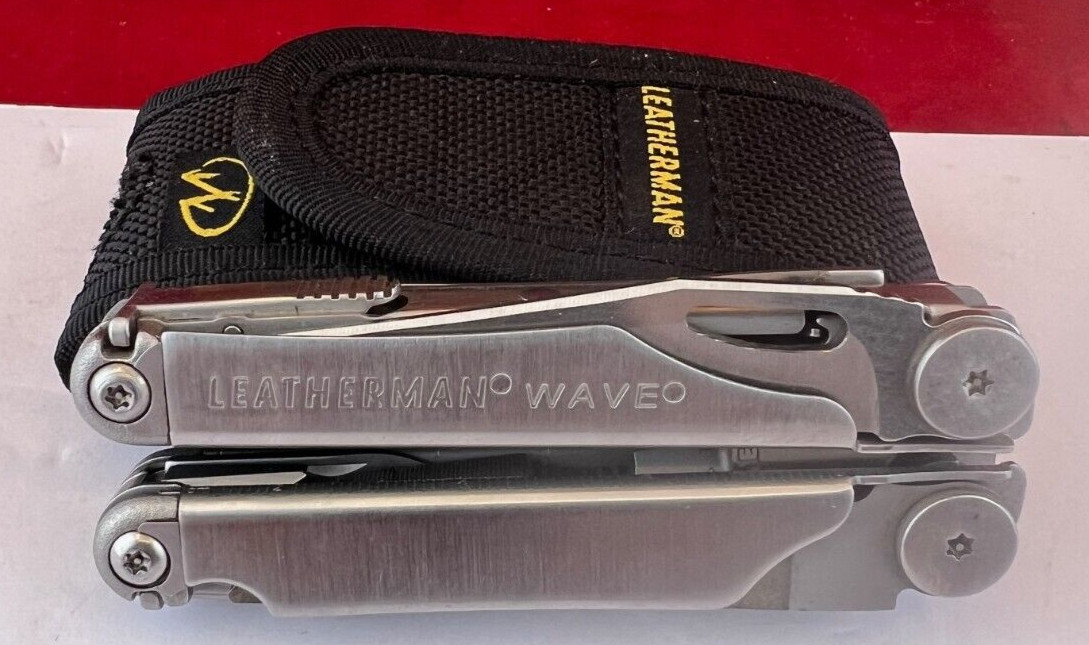 Leatherman Wave Multi Tool Pocket Knife Pliers