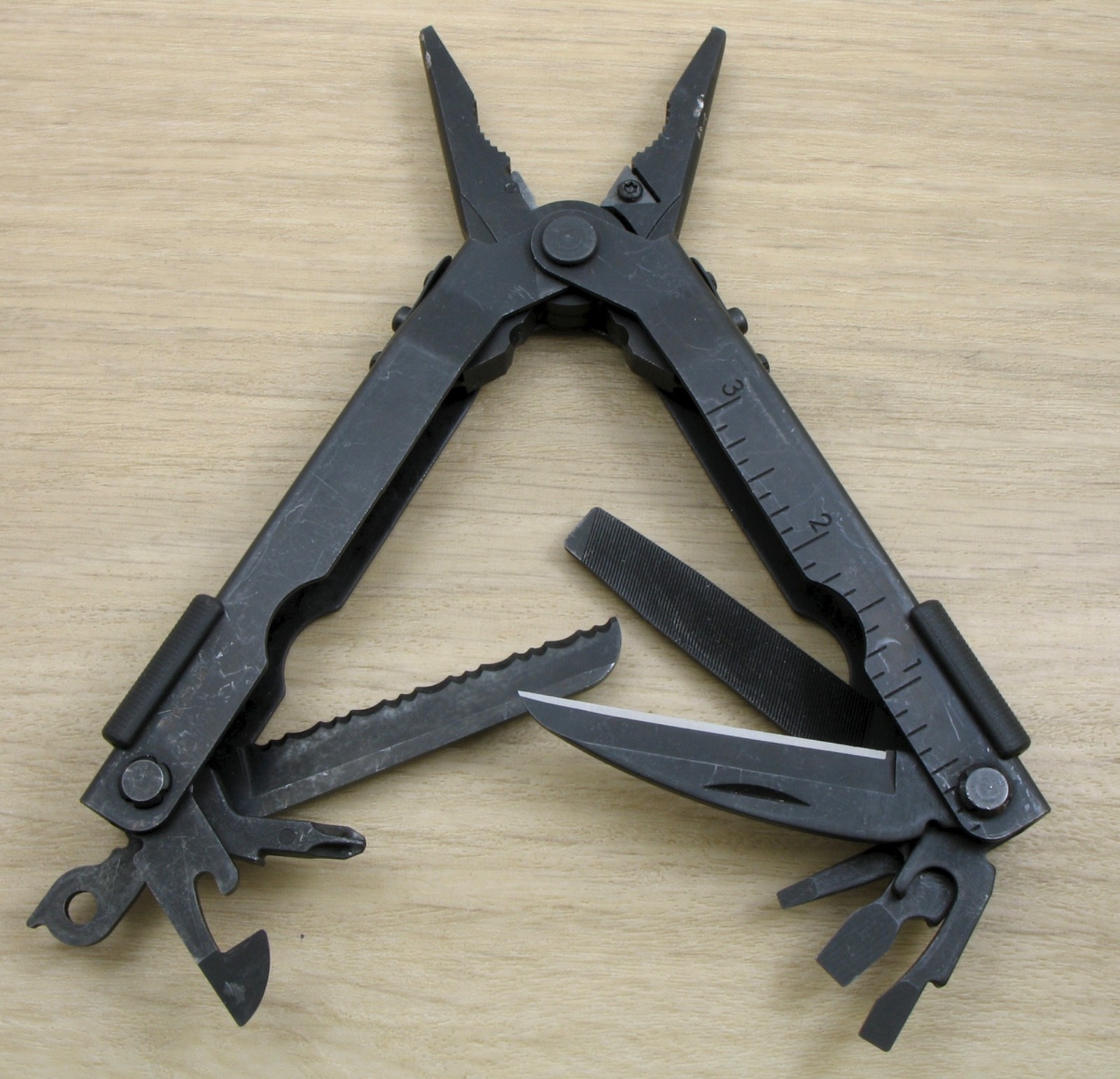 Gerber MP600 Multi-Tool Multi-Plier Needlenose Carbide Cutters, Black Oxide