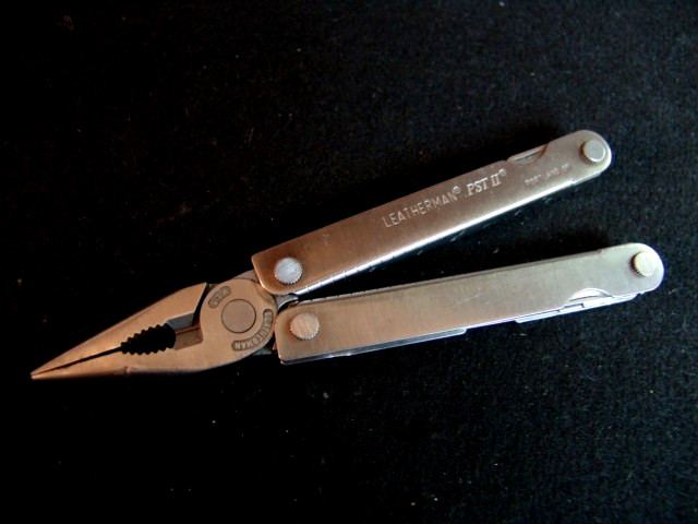 LEATHERMAN PST II -08-01-MULTI TOOL-w/LEATHER LEATHERMAN CASE-RETIRED COLLCTBLE