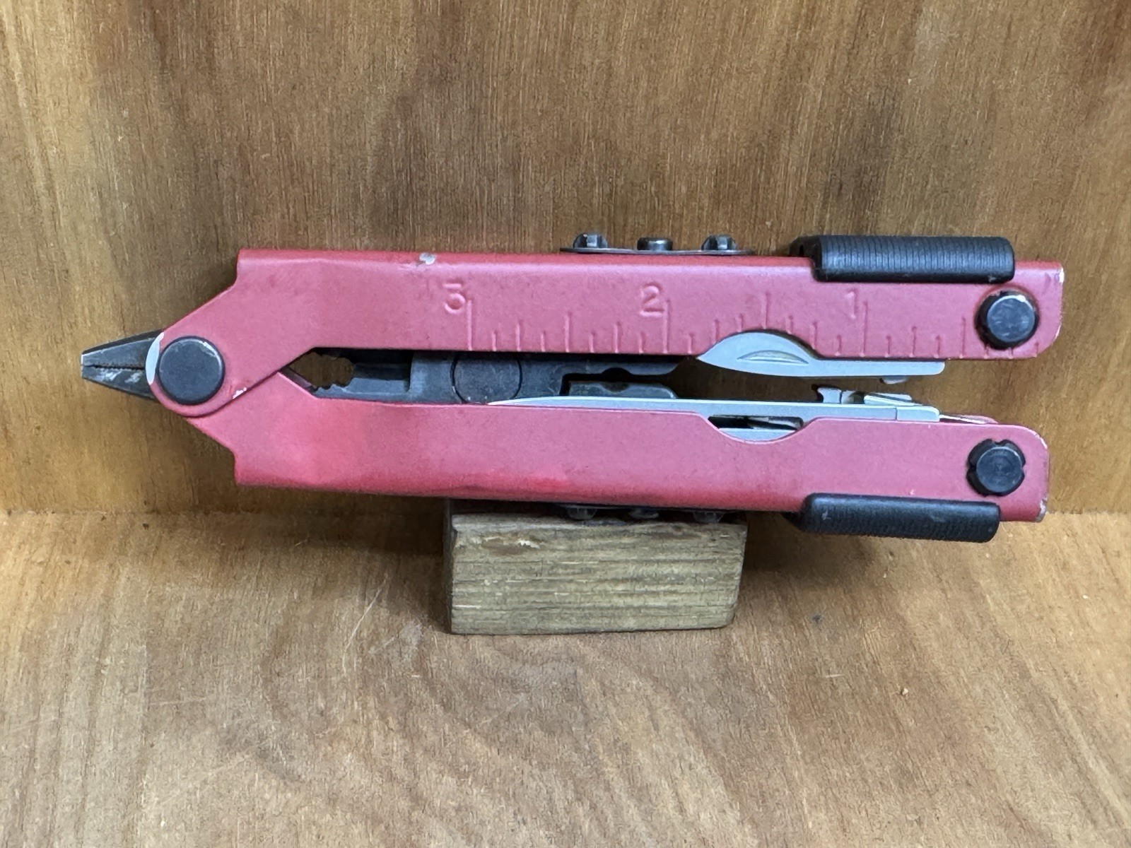Rare Gerber Custom 600 Pro Scout RED w/Sheath USA Limited Edition EXCELLENT!