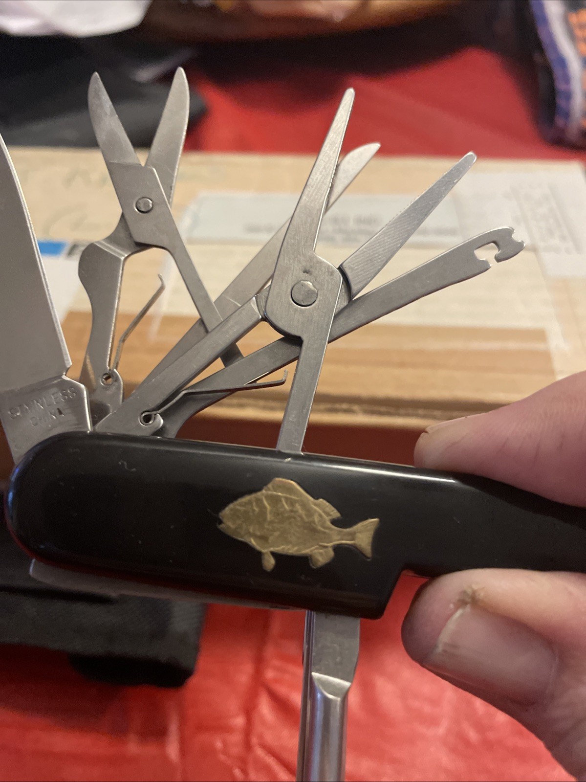 10 Blades MULTI PURPOSE CAMPING/CARRY KNIFE