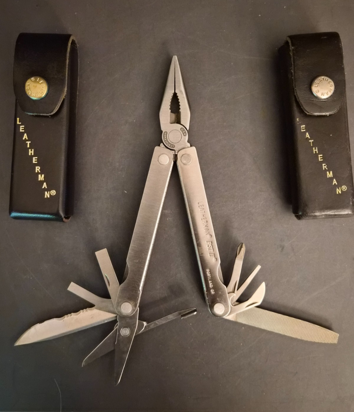 1 Leatherman Pocket Survival Tool PST ll Multi-Tool w/ 2 Sheath Portland OR USA