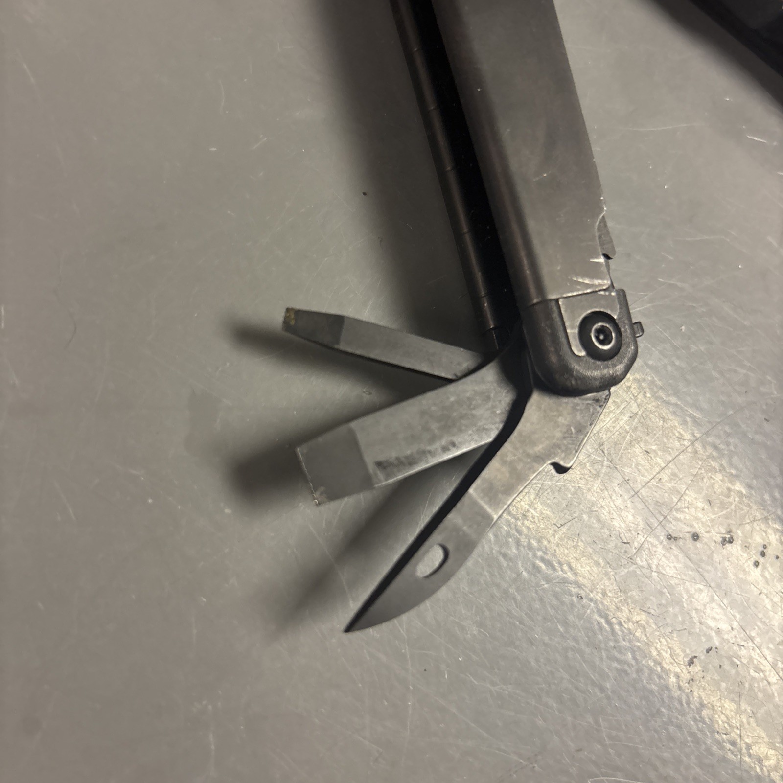 LEATHERMAN SURGE 19-In-1 Black Oxide Heavy Duty Multitool