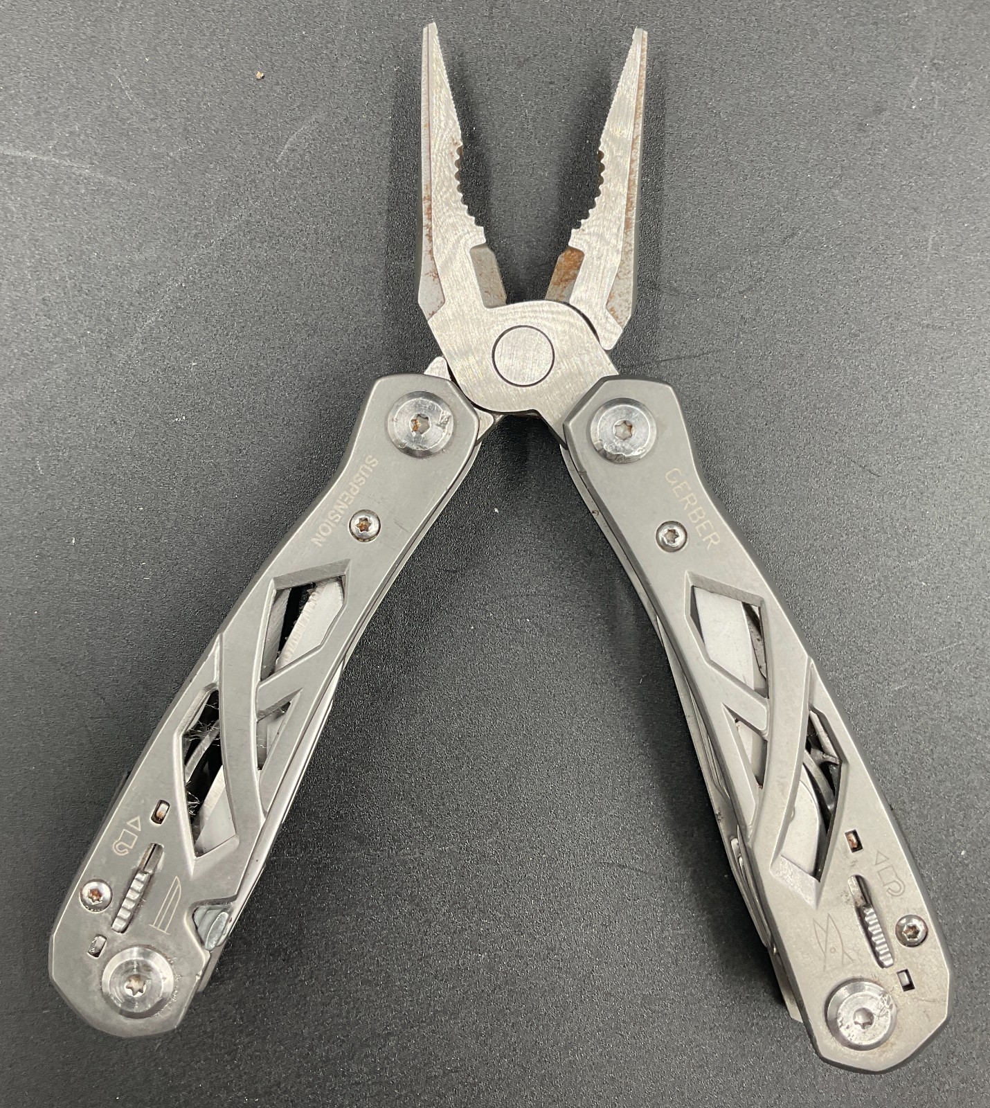Gerber Suspension Multitool – Silver