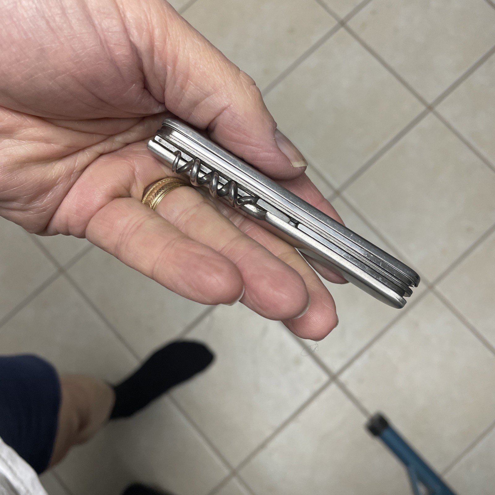 National Geographic SWISS Army Knife