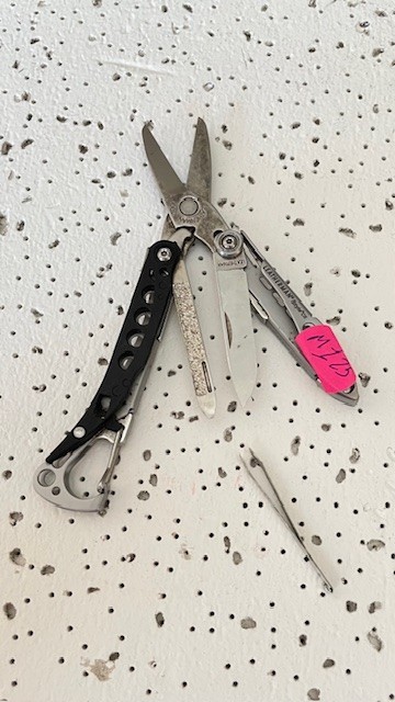 Vintage Leatherman Style CS Black Scissors File Knife Multi Tool – – – – –