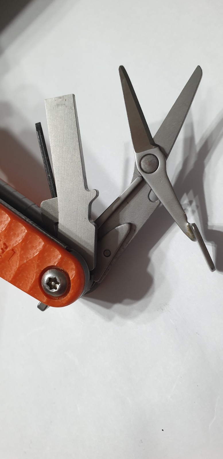 🔥 Leatherman Squirt E4 Stainless Multitool RadioShack Red RareRetired Condition