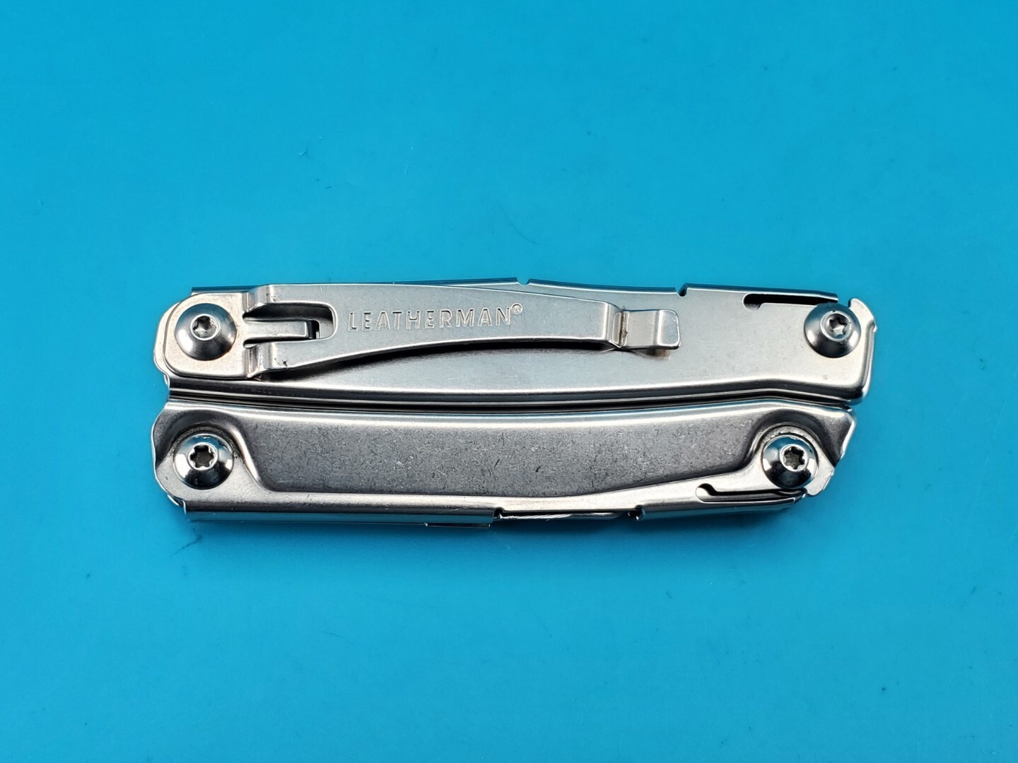 Leatherman Rev 3.8″ Multi-Tool, Stainless! NICE!