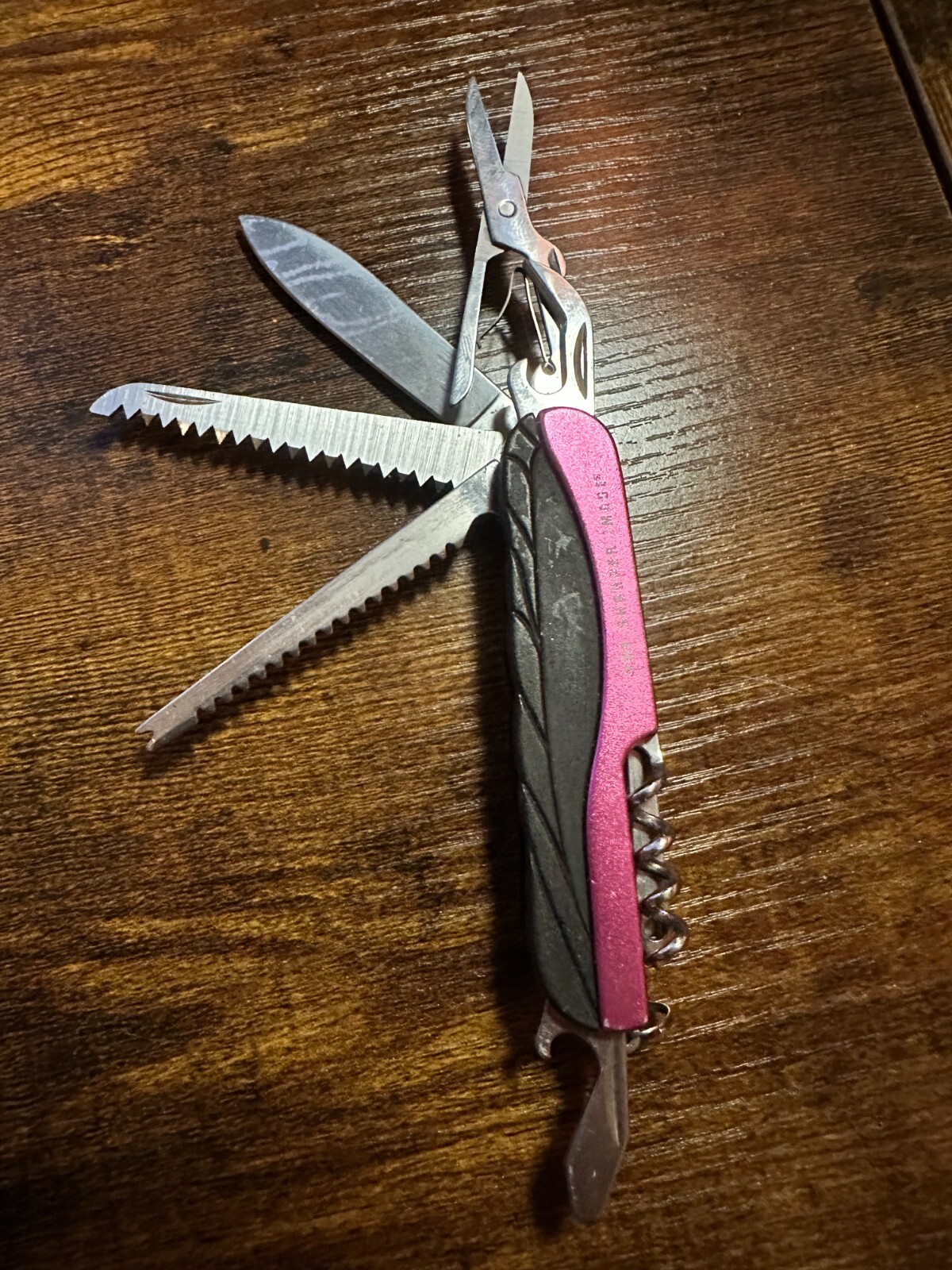 The Sharper Image Multi Tool Pocket Knife Pink