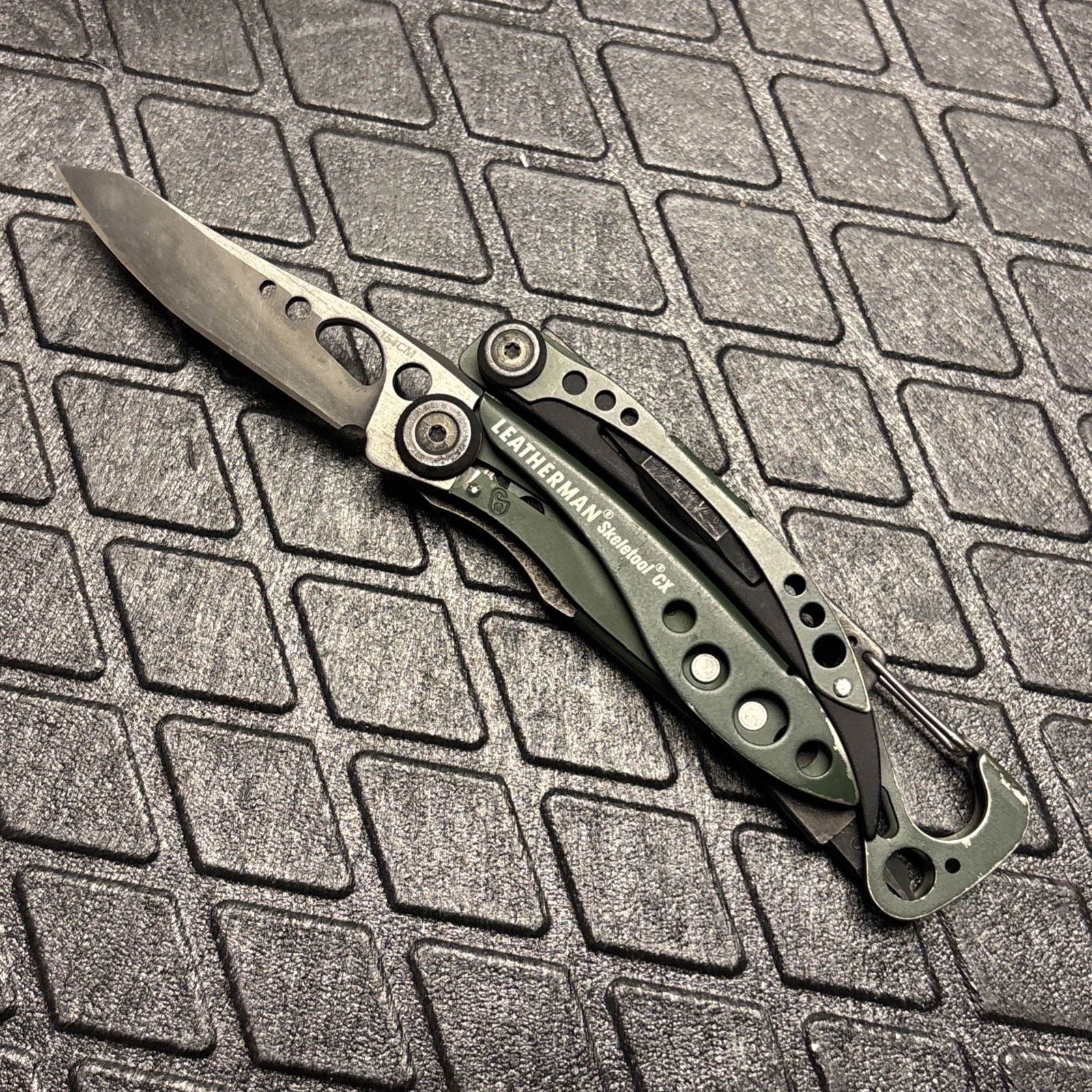 Leatherman Skeletool CX Multitool, Green!