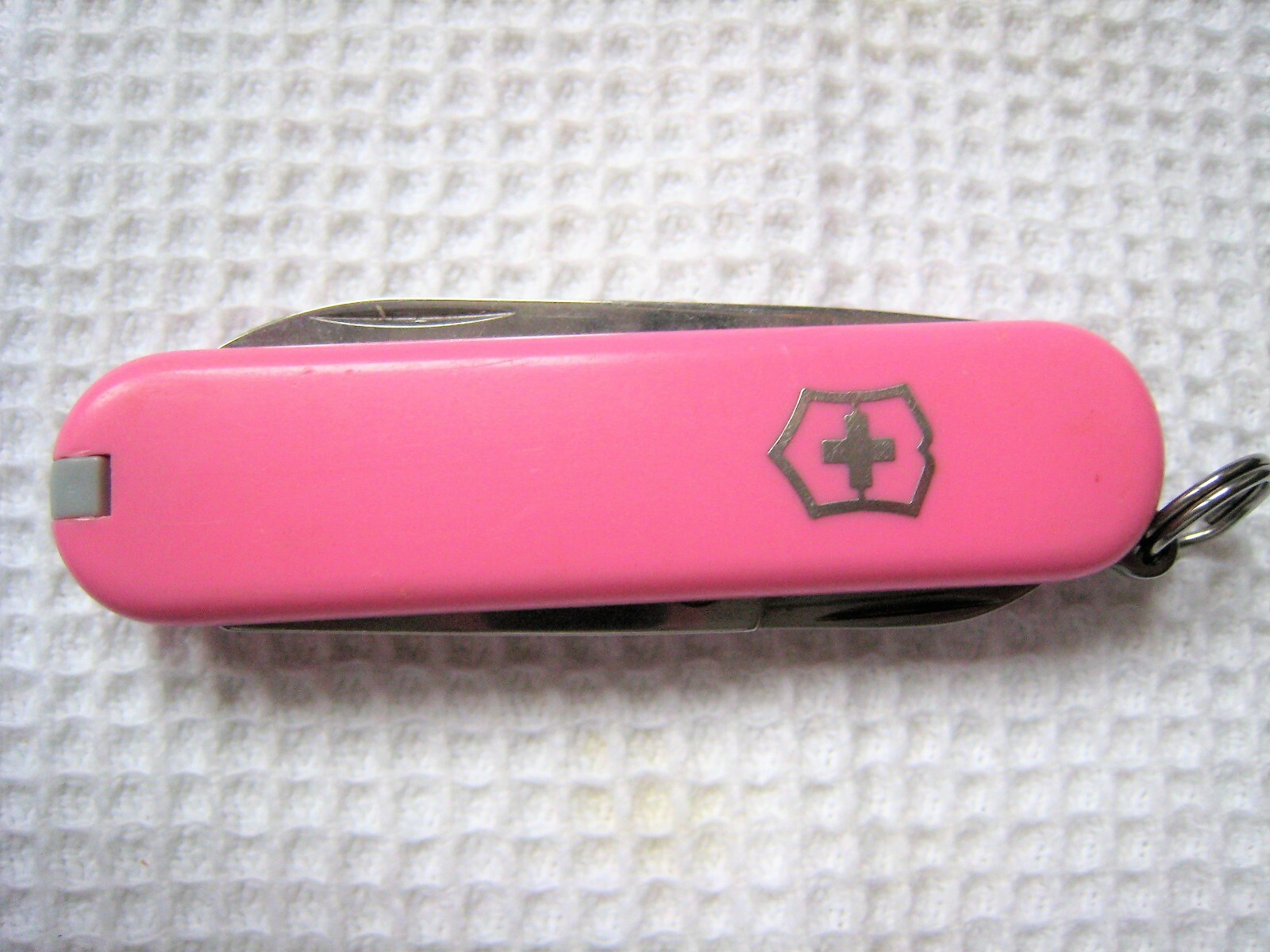 SWISS ARMY POCKET KNIFE VICTORINOX CLASSIC SD MINI MINIATURE SMALL TINY KEYCHAIN