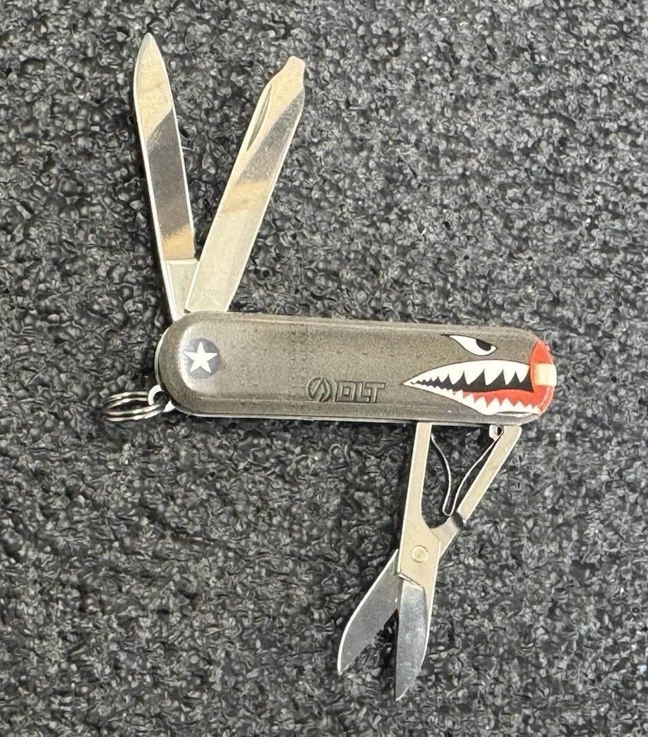 Victorinox Classic SD “Warhawk”58mm Swiss Army Knife Keychain w/WW2 Style Design