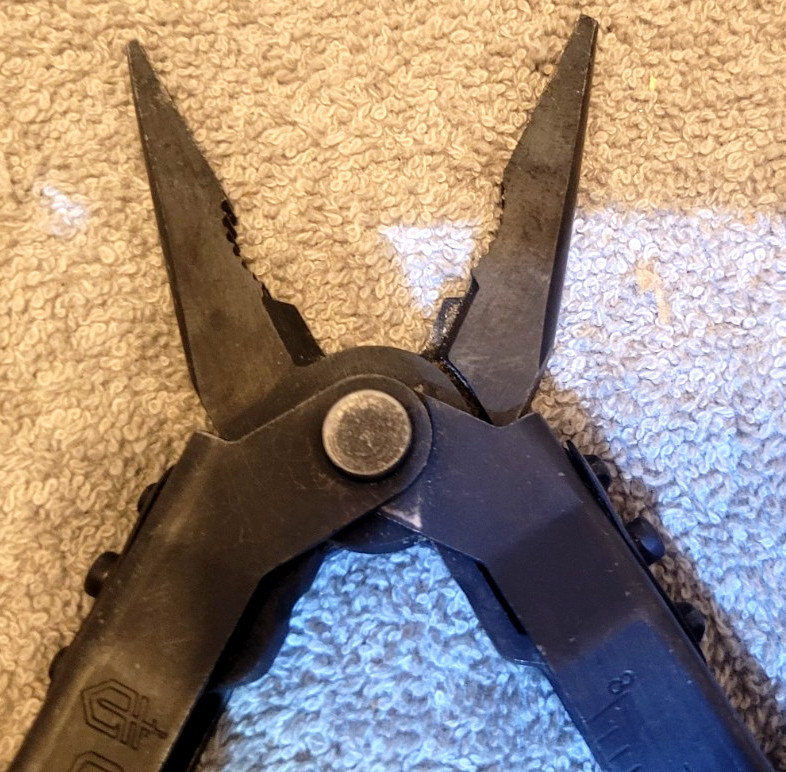 Gerber 0870118T Multiplier 11 Tools, Standard Size, no case – Nice Condition!!!