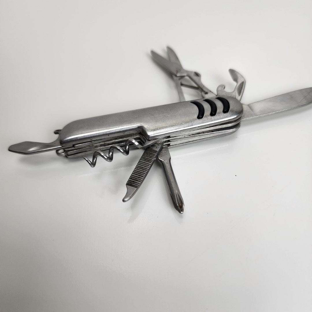VTG 7in1 Multi 3 inch Rubber Grips Outdoor Stainless Steel Utility Camping Tool