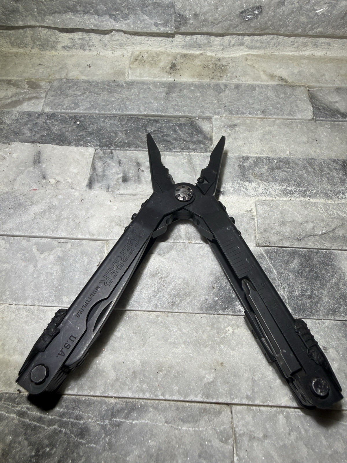 Gerber MP600 Multi-Plier Multi-Tool Needle Nose – Black