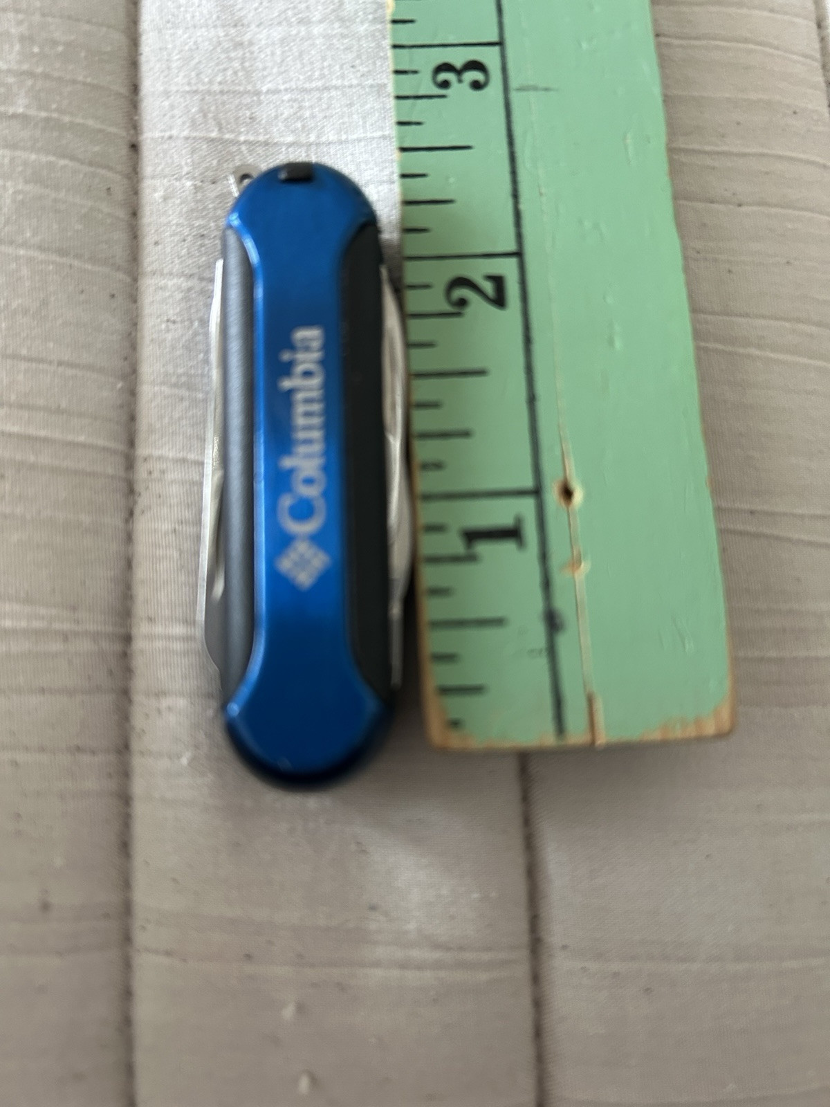 Columbia Keychain Multifunction Tool Includes A Variety Of Small Tools