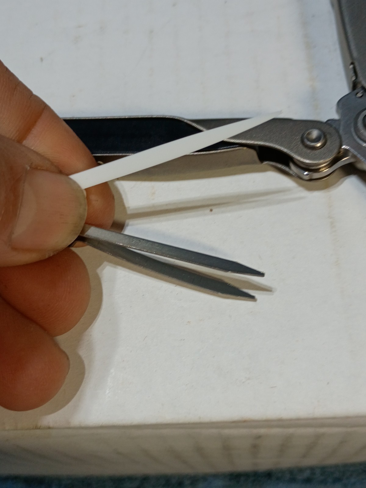 Schrade Tough Chip Compact Multi-Tool Cutters Knife Folding EDC Tool USA