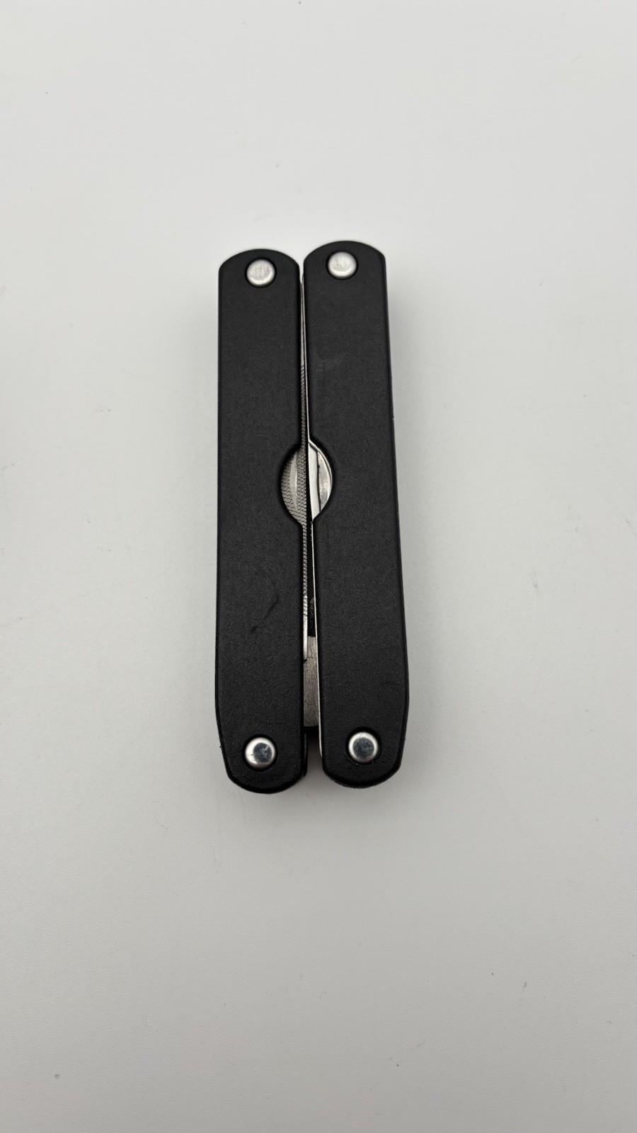 Boeing Stainless Steel Multi-Tool W/ Nylon Case In Good Condition