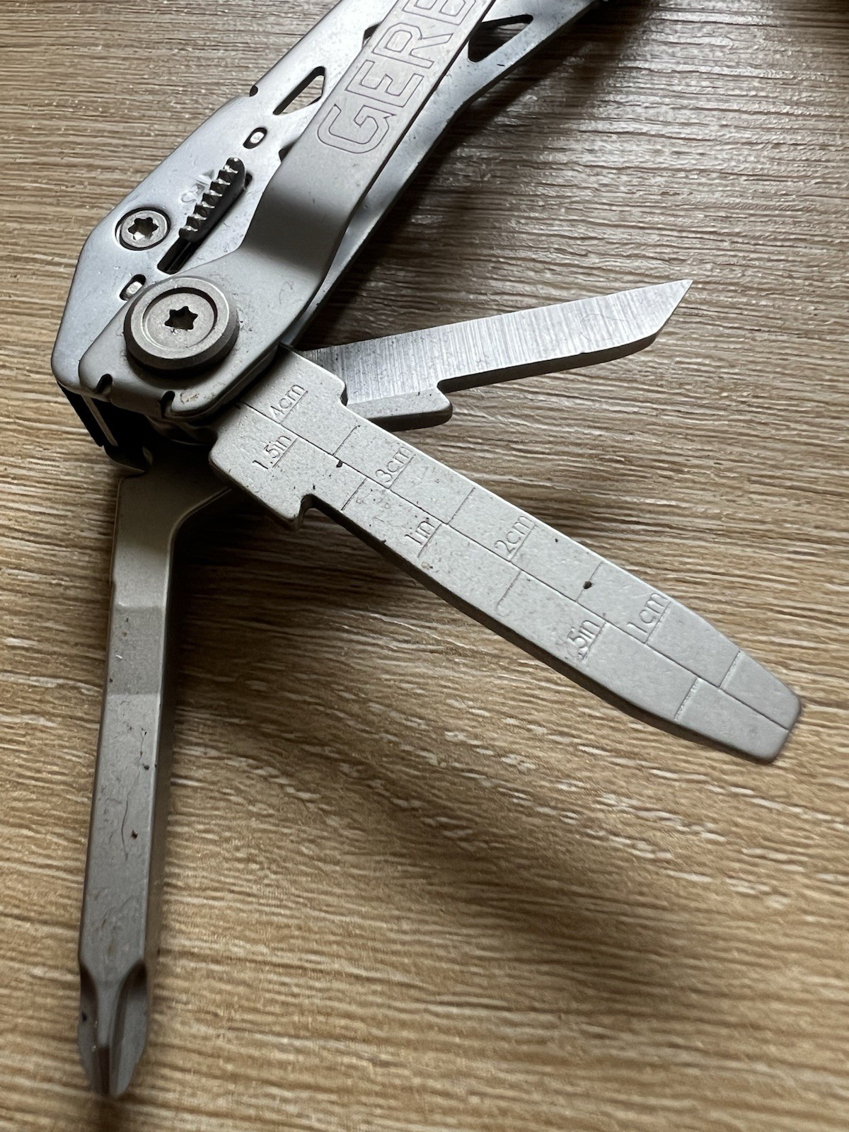 Gerber Suspension NXT Multi Tool 15-in-1 Stainless Steel Pocket Clip EDC Pliers
