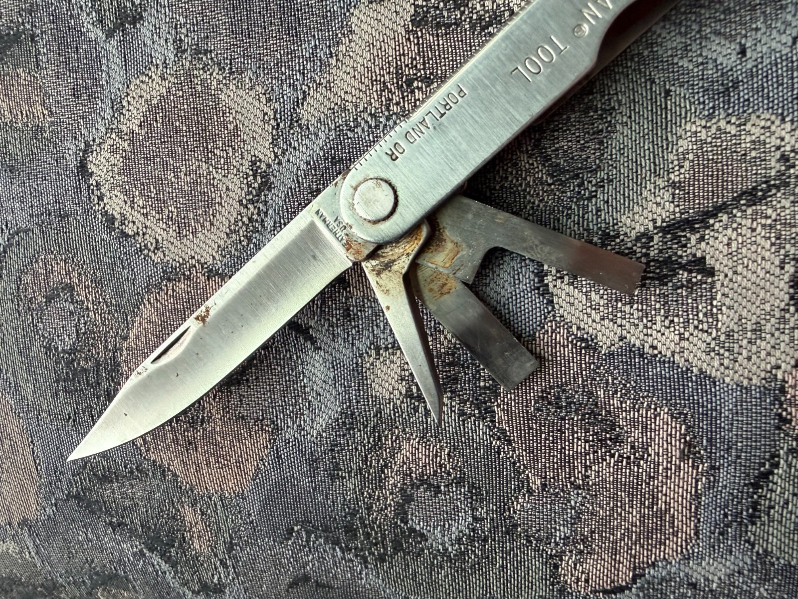 Vintage Original Leatherman Multi-Tool Portland OR. MADE IN USA w/Leather Case