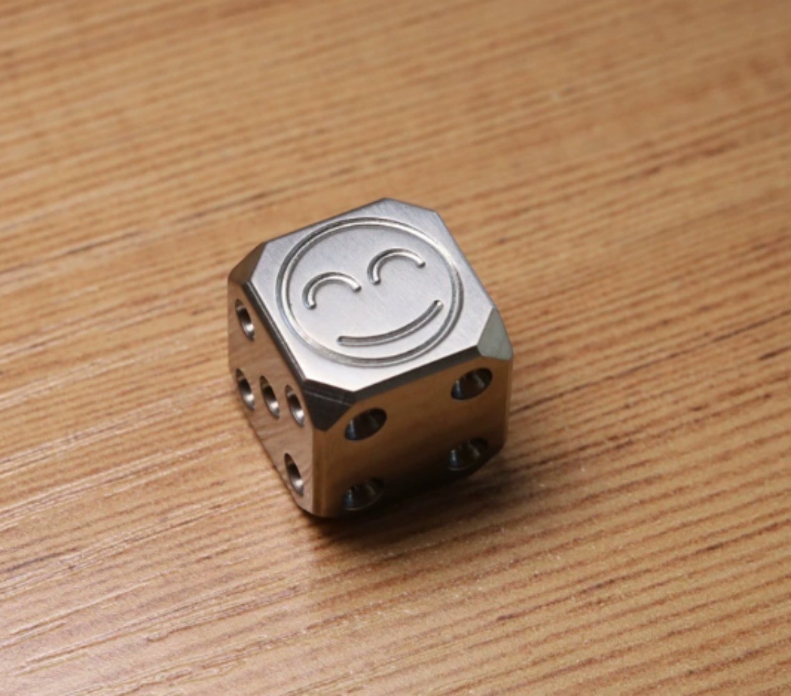 Solid TC4 Titanium Alloy Creative Dice EDC Toy KTV Entertainment Non Fade Gift