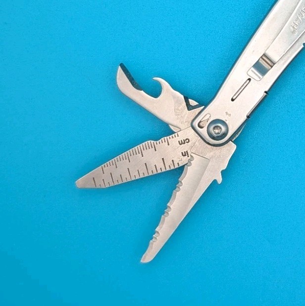 Leatherman Bolster 13 Tool Stainless Steel Multi-Tool!