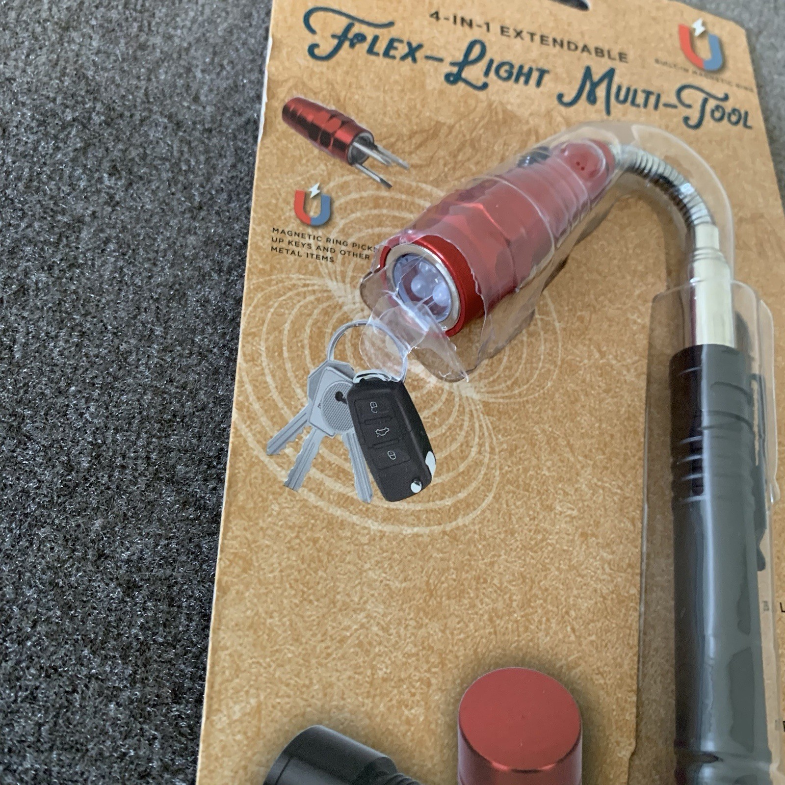 Adventure Men’s Four-in-One Extendable Flexi-Light & Multi-Tool