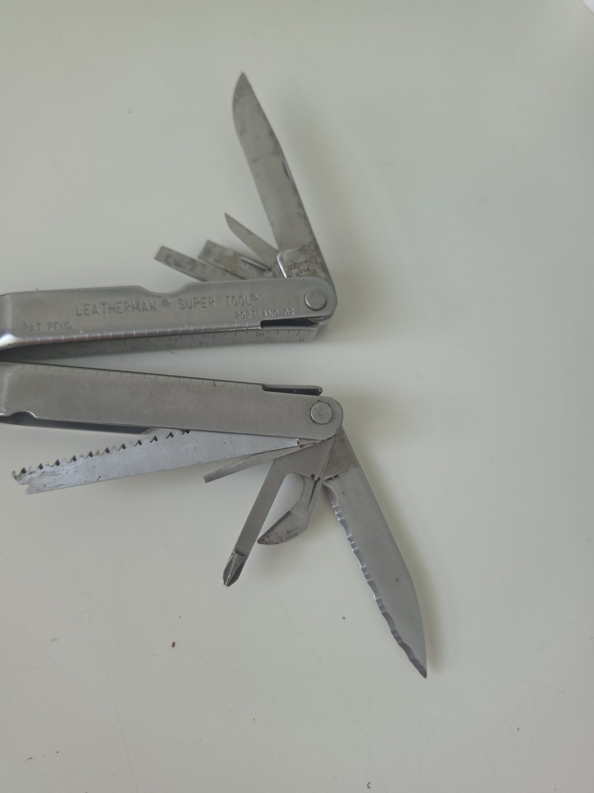 Lot Of 3 LEATHERMAN Multi Tools With 2 Leather Sheaths
