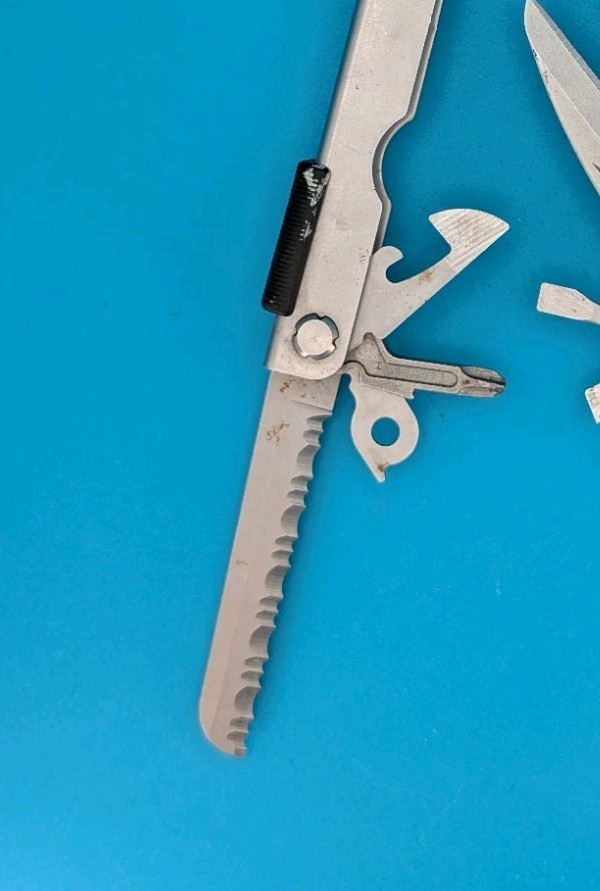 Gerber MP600 Silver Multi-Tool Needle Nose Pliers!