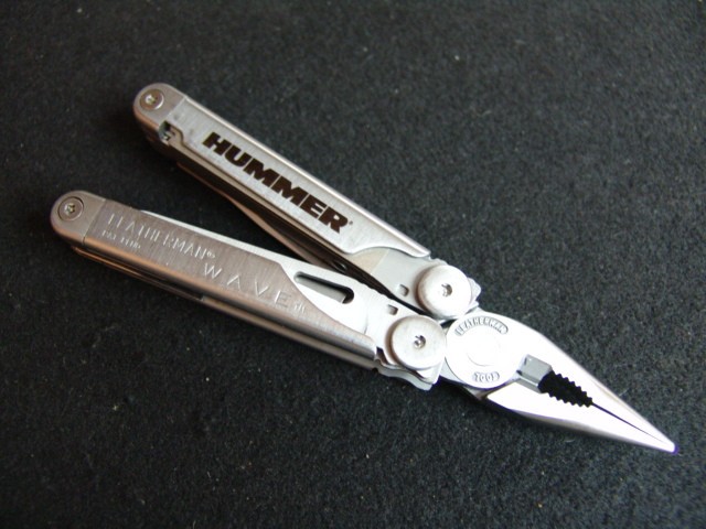 LEATHERMAN WAVE ORIGINAL-10-01- HUMMER-RETIRED COLLECIBLE-MINT-LEATHERMAN CASE
