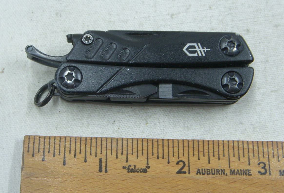 Gerber Dime 4660524D1 Black 11 Function Multi Tool