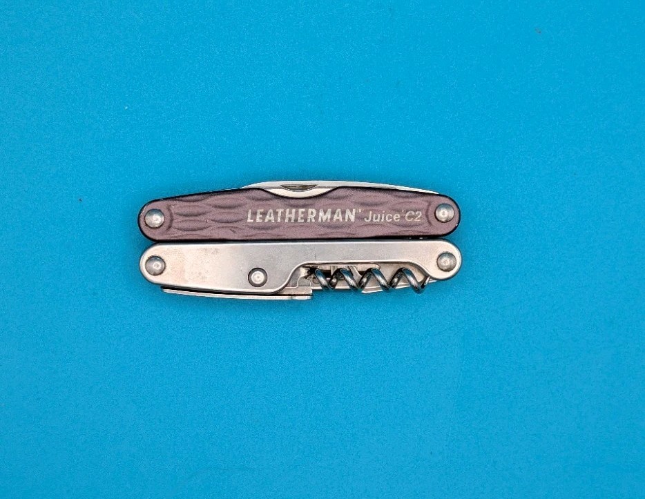 Leatherman Juice C2 Gray Knife Multi Tool! RETIRED!