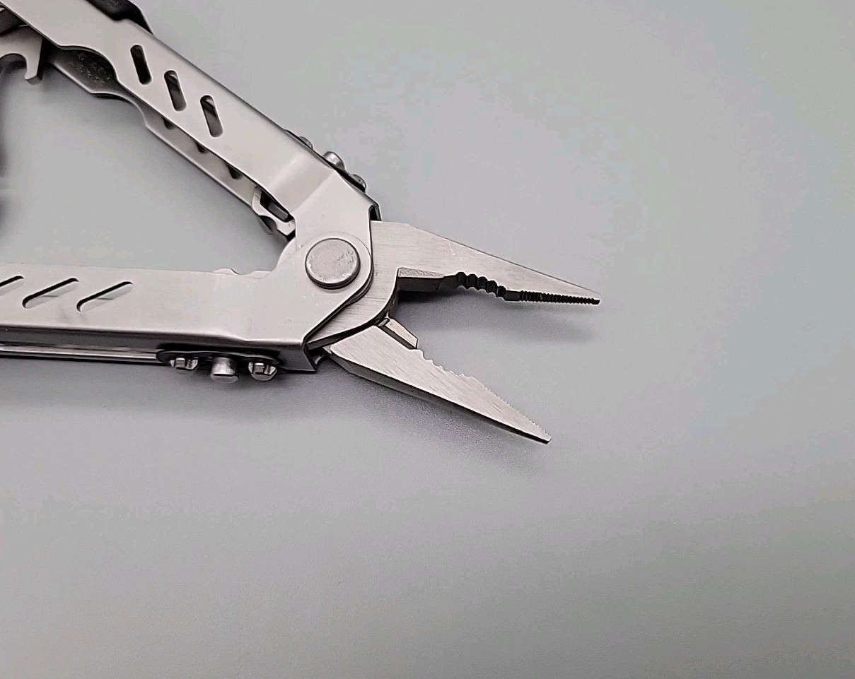 Gerber USA MP400 Compact Sport Multi-Plier Multi-Tool w/ Fiskars Scissors