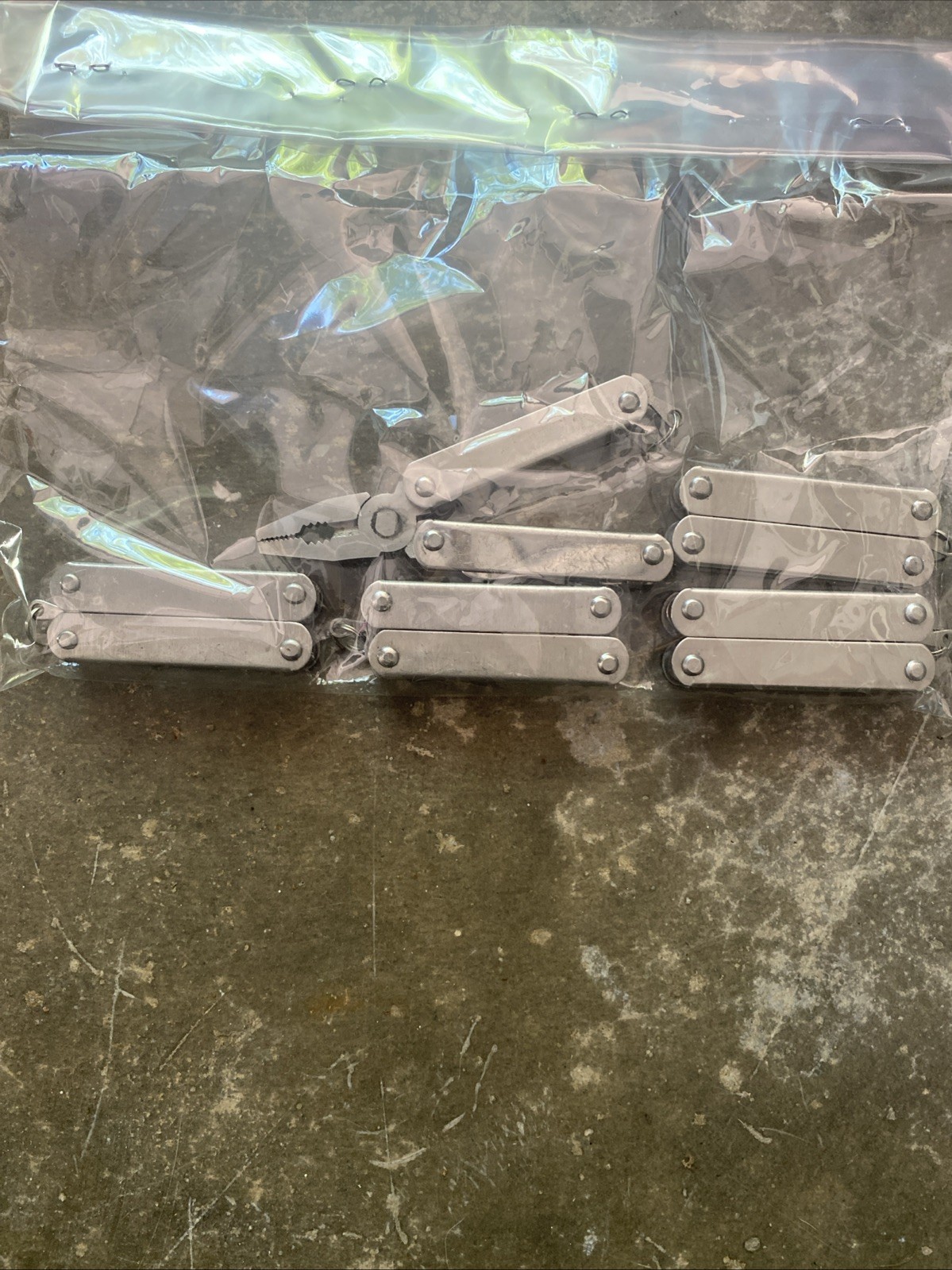 5 Unbranded Folding Pocket Multi Use Tool, Used Good Condition
