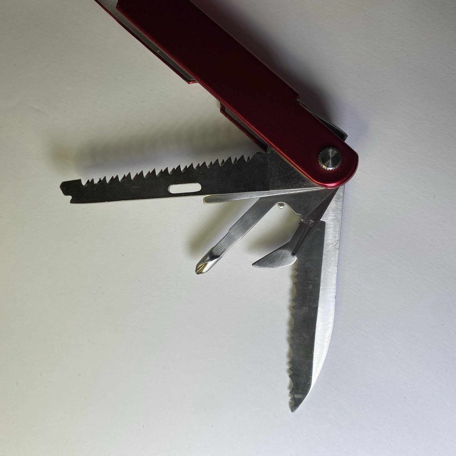 Durabuilt Multi Tool with Pliers red 11 tools 4.5″ 11 blades