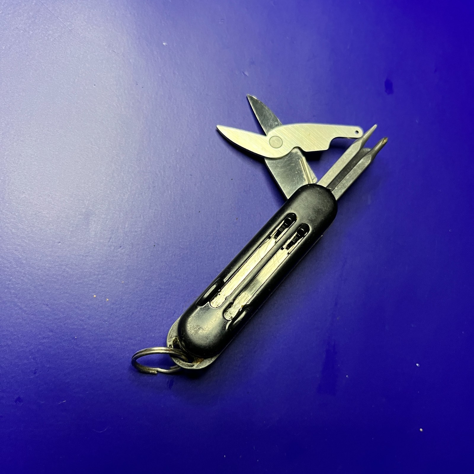 Gerber Fiskars Folding Multi-Tool Knife Keychain