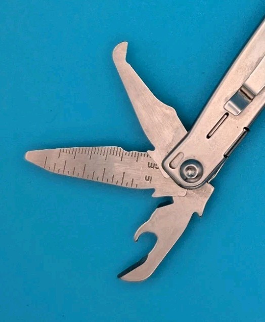 LEATHERMAN WINGMAN MULTI-TOOL! FAST SHIPPING!