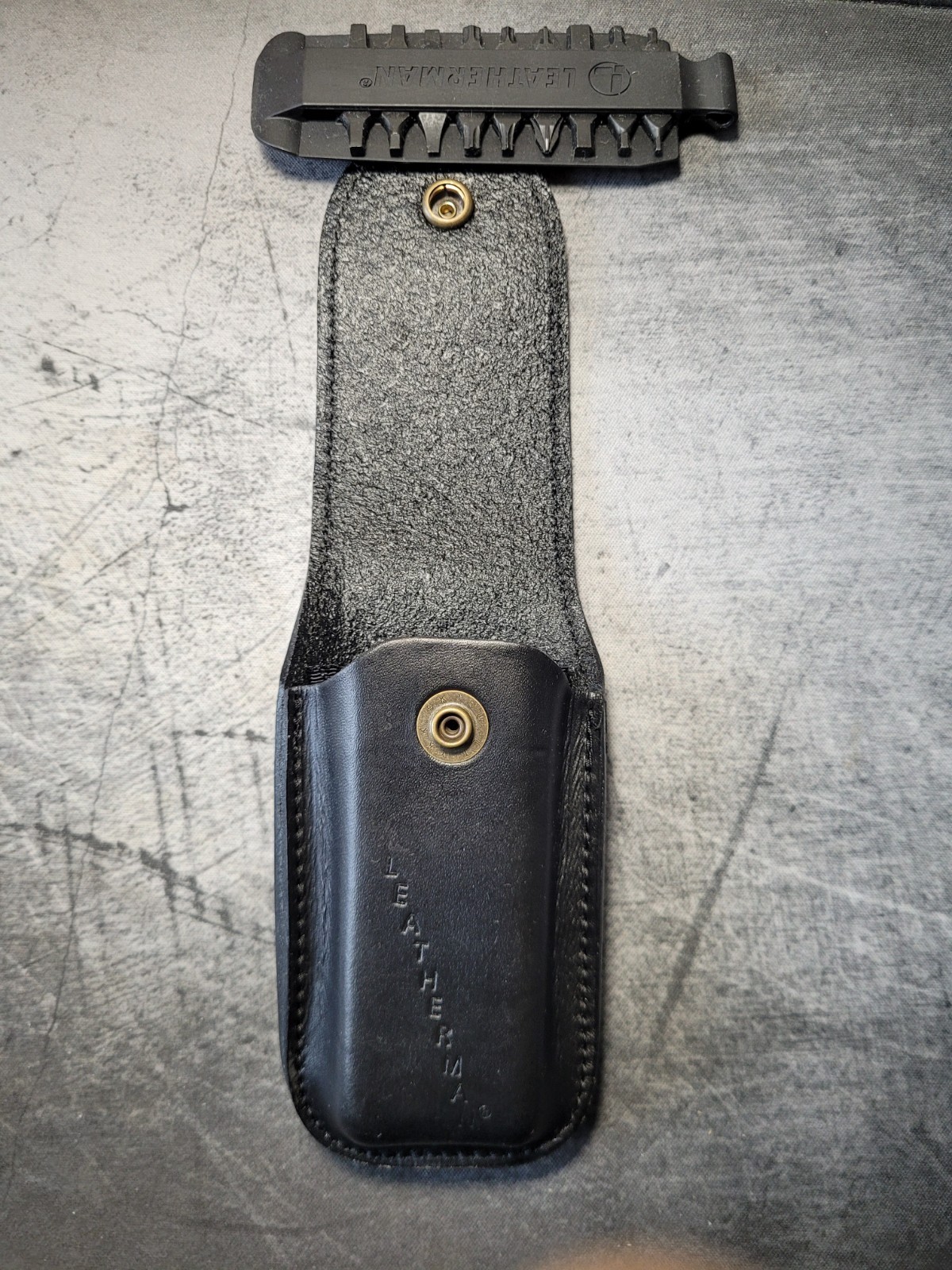 NEW Leatherman Arc Obsidian Multitool Limited Edition With Leather Sheath